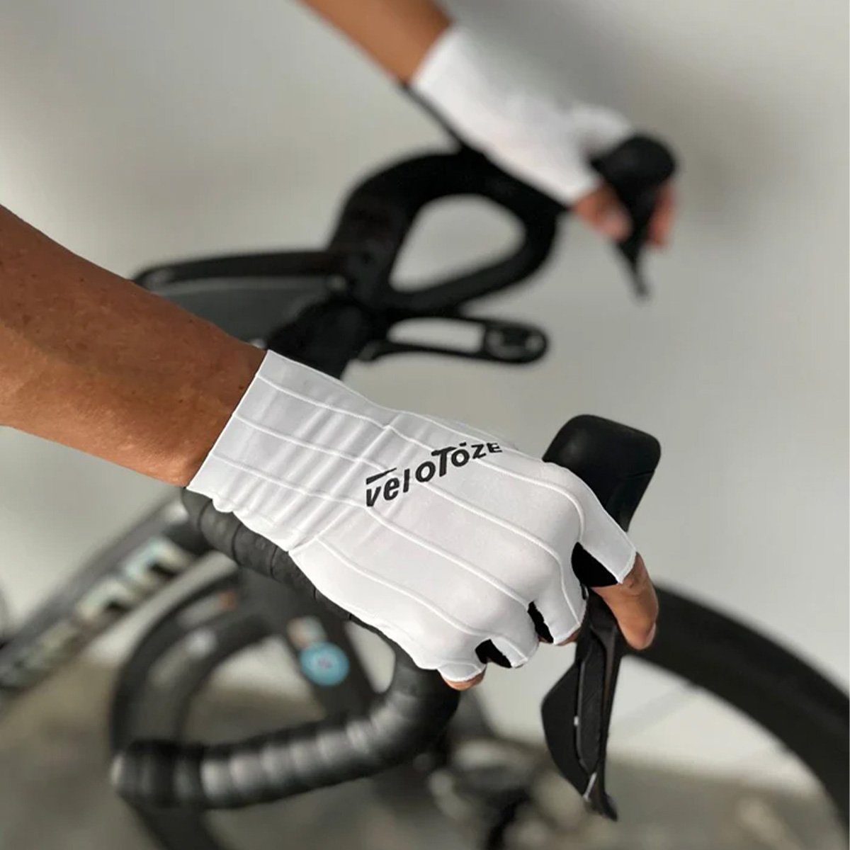 Velotoze Aero Pro Gloves
