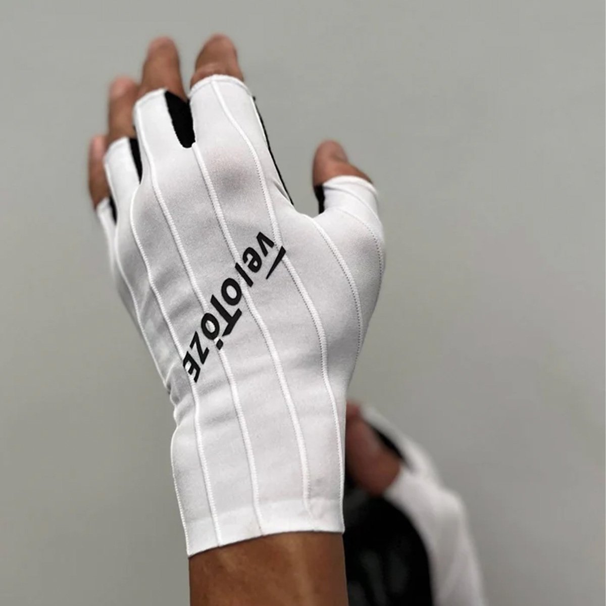 Velotoze Aero Pro Gloves
